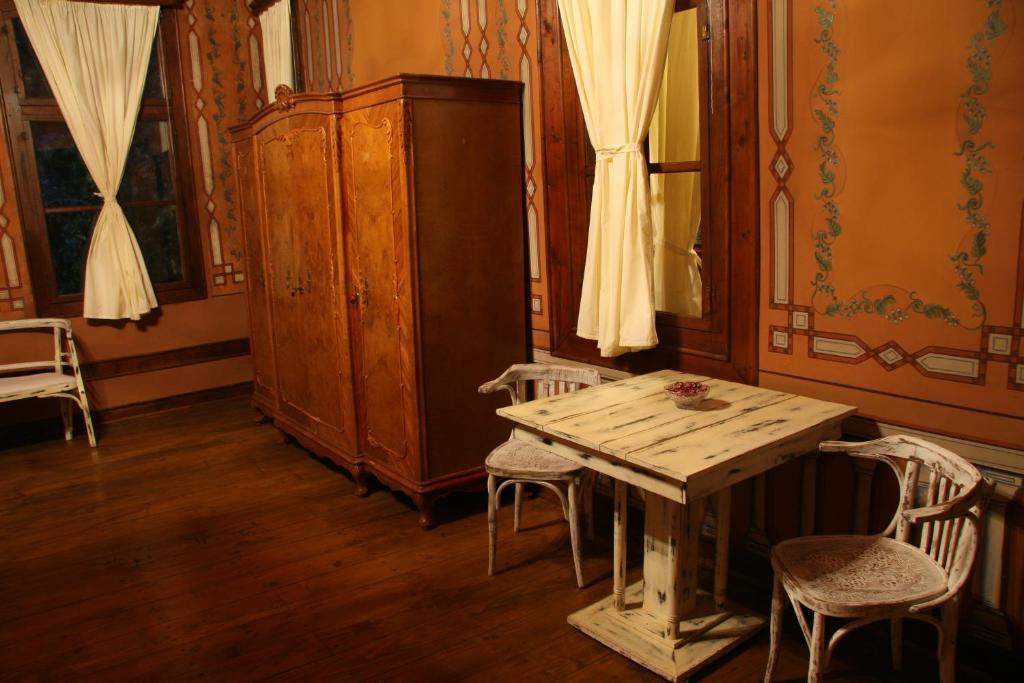 Old Guest house *